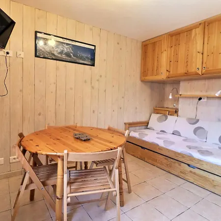 Fonctionnel, Divisible, Skis Aux Pieds, Balcon, Animaux Acceptes - Les Allues - Fr-1-182-120 * Meribel